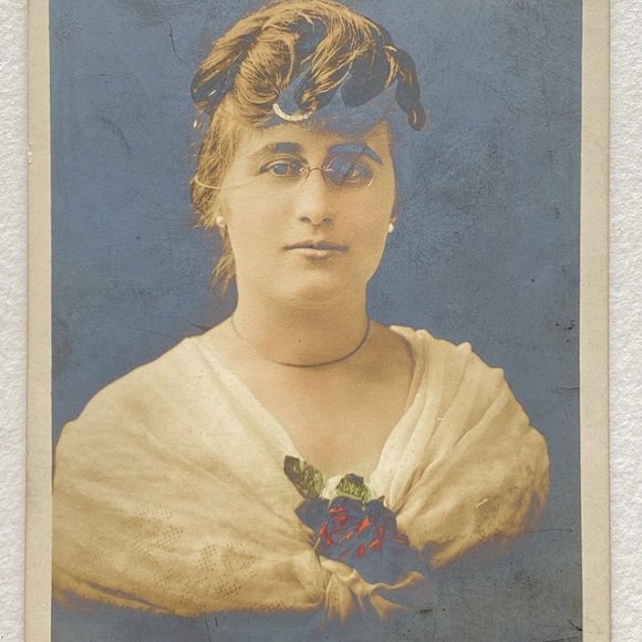 c1910 Young Lady Glasses DeYoung NY Hand Tinted Black White Vintage Postcard - Picture 1 of 5